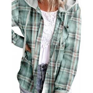 NEW UNISHE women's plaid button down shirt in green